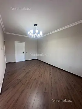 Satılır 2 otaqlı köhnə tikili 55 m²