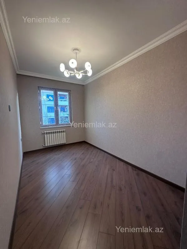 Satılır 2 otaqlı köhnə tikili 55 m²