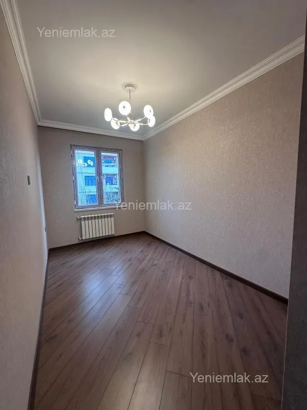 Satılır 2 otaqlı köhnə tikili 55 m²