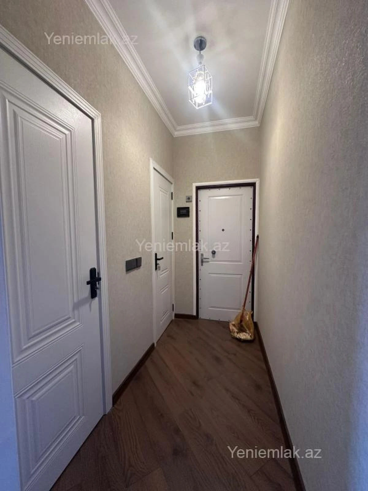 Satılır 2 otaqlı köhnə tikili 55 m²
