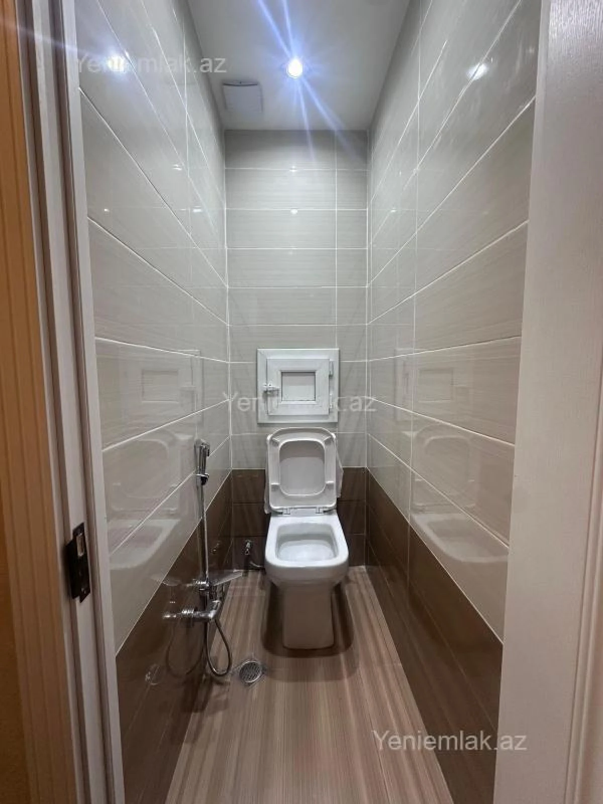 Satılır 2 otaqlı köhnə tikili 55 m²