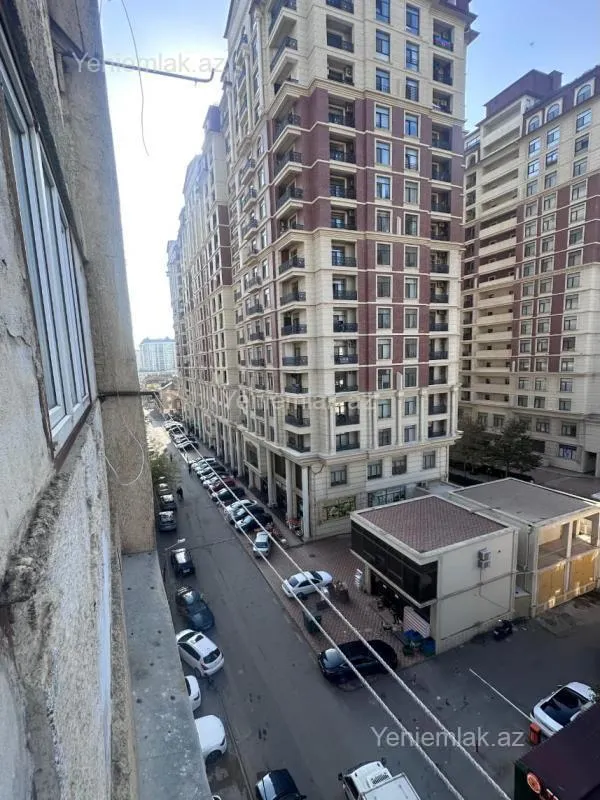 Satılır 2 otaqlı köhnə tikili 40 m²