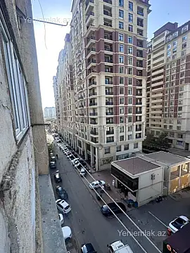 Satılır 2 otaqlı köhnə tikili 40 m²