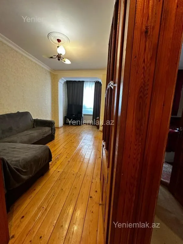 Satılır 2 otaqlı köhnə tikili 40 m²