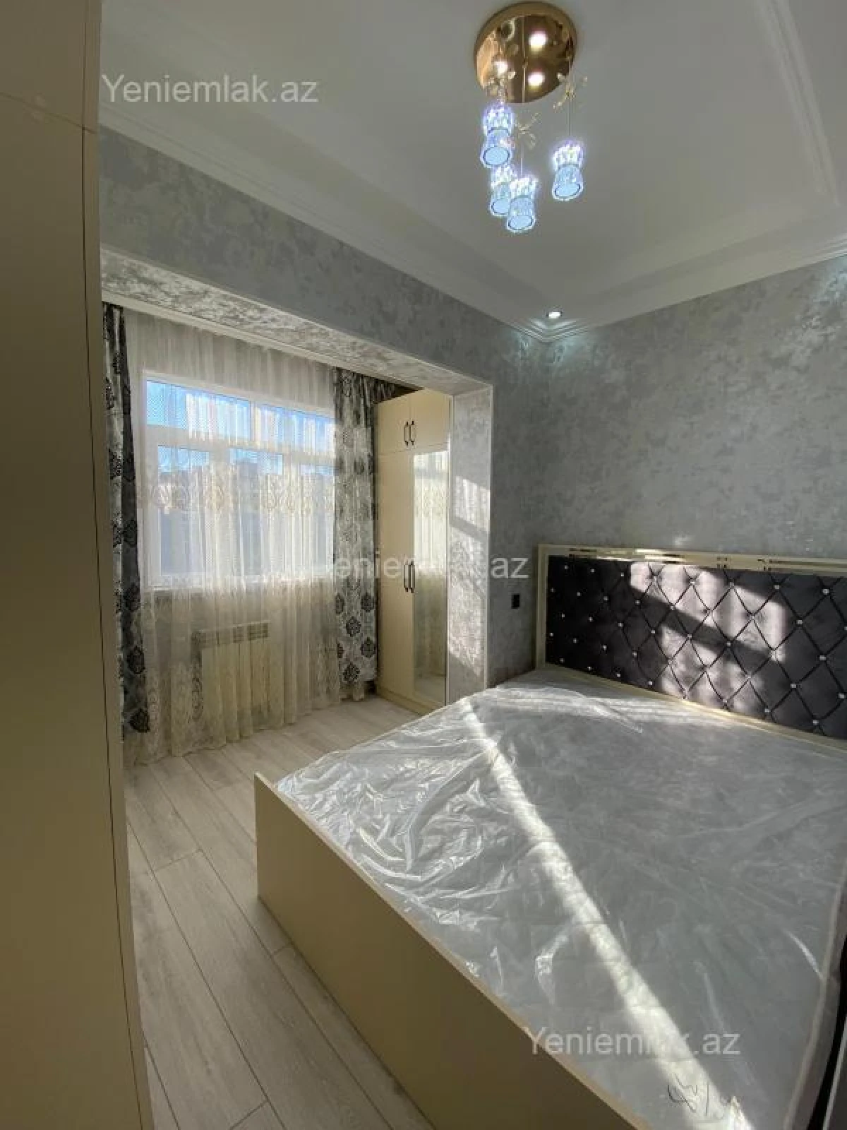 Satılır 2 otaqlı köhnə tikili 60 m²