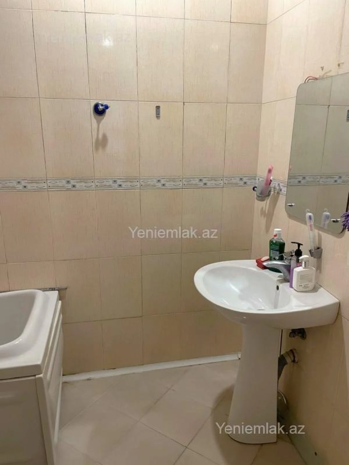 Satılır 2 otaqlı yeni tikili 95 m²