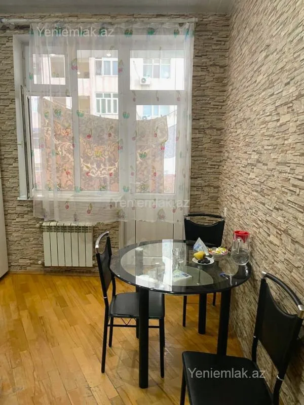 Satılır 2 otaqlı yeni tikili 95 m²