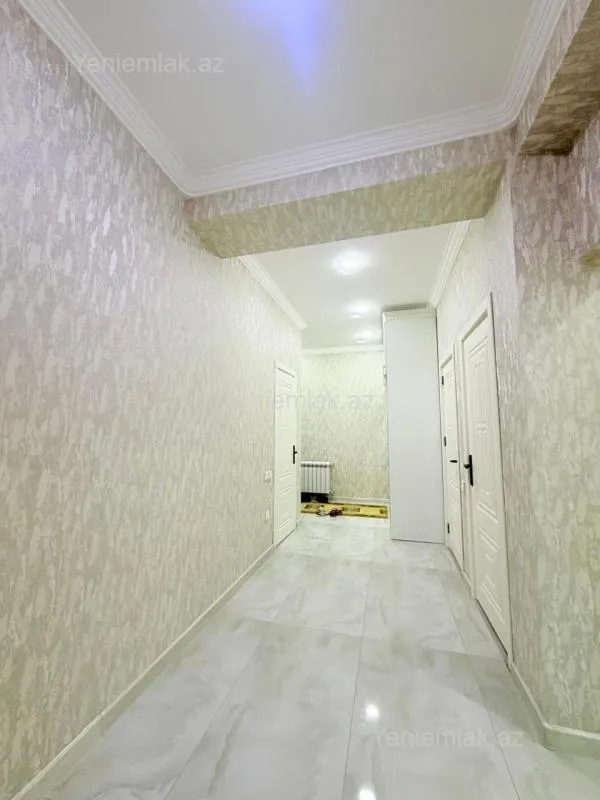 Satılır 3 otaqlı yeni tikili 131 m²