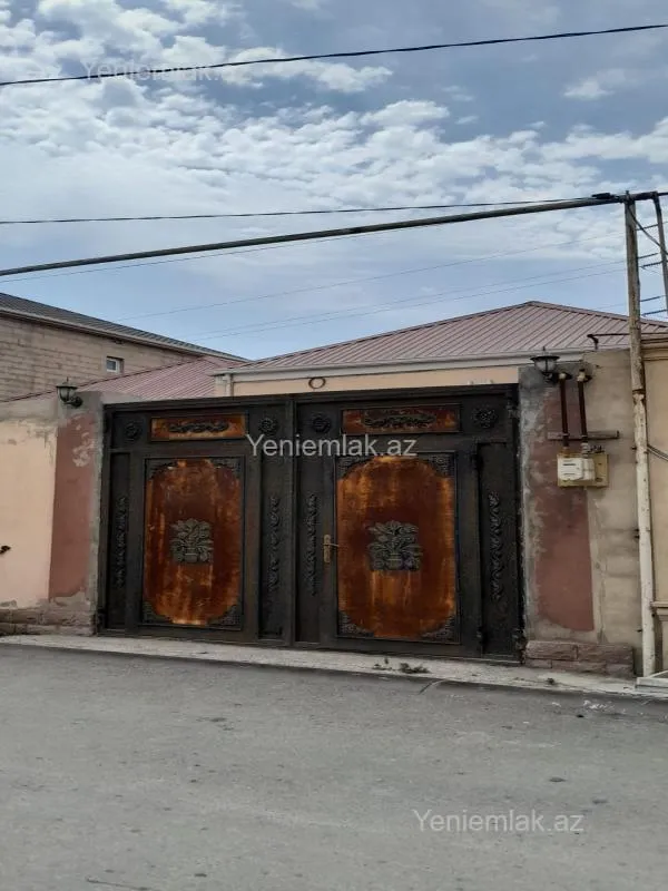 Satılır 3 otaqlı həyət evi 95 m²