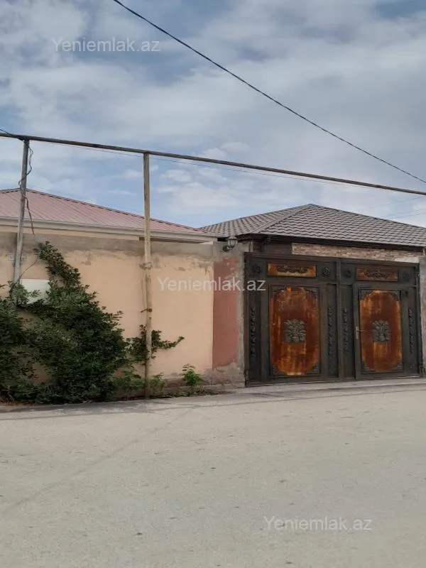Satılır 3 otaqlı həyət evi 95 m²
