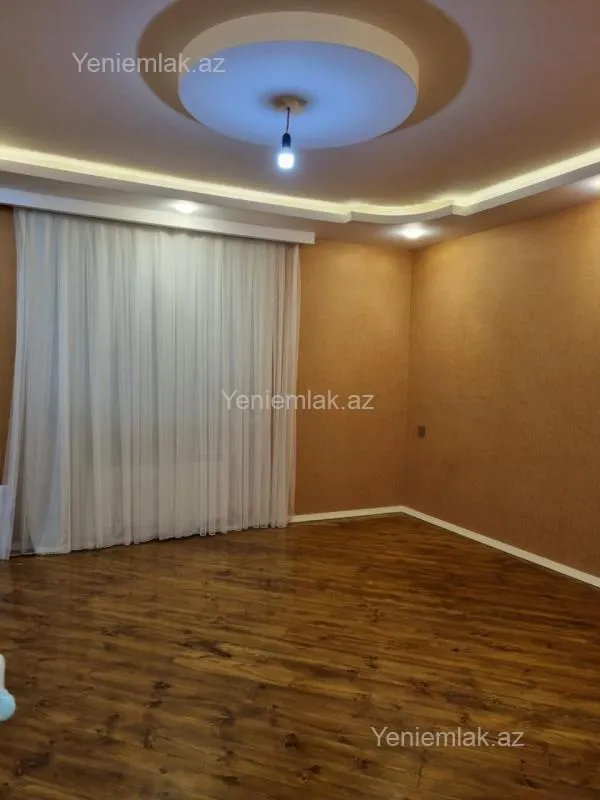 Satılır 6 otaqlı həyət evi 260 m²