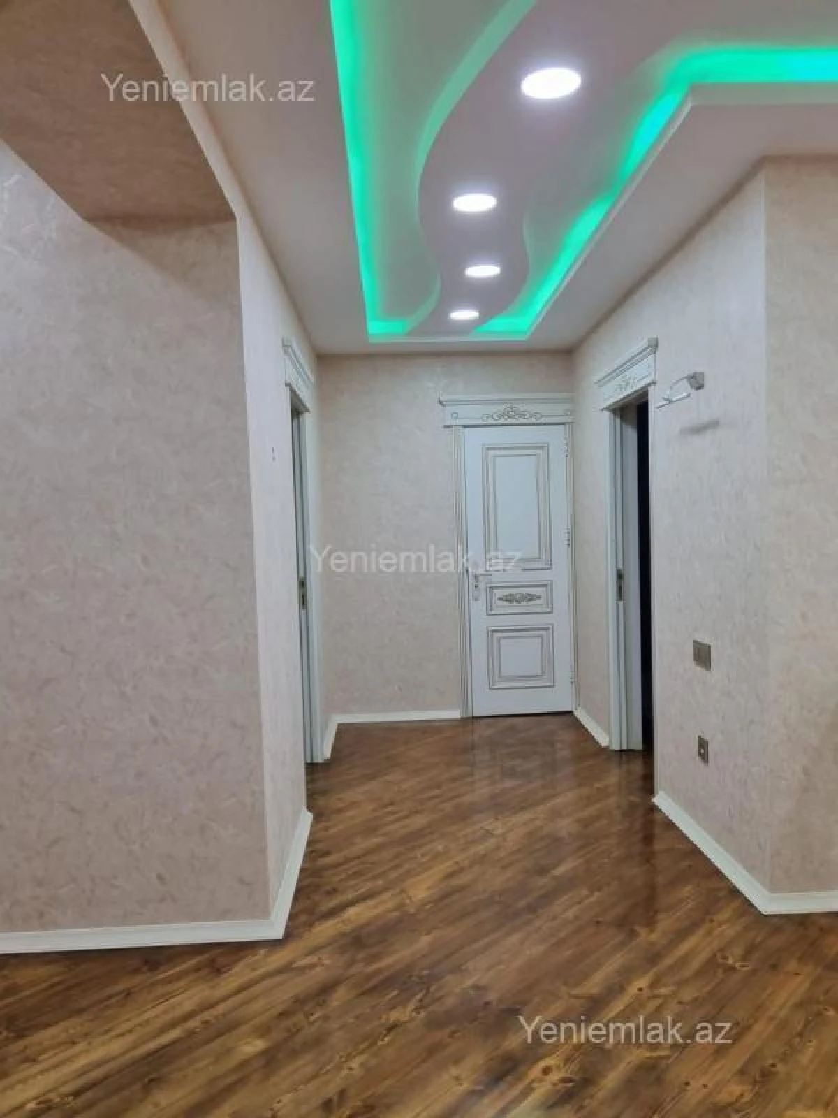Satılır 6 otaqlı həyət evi 260 m²