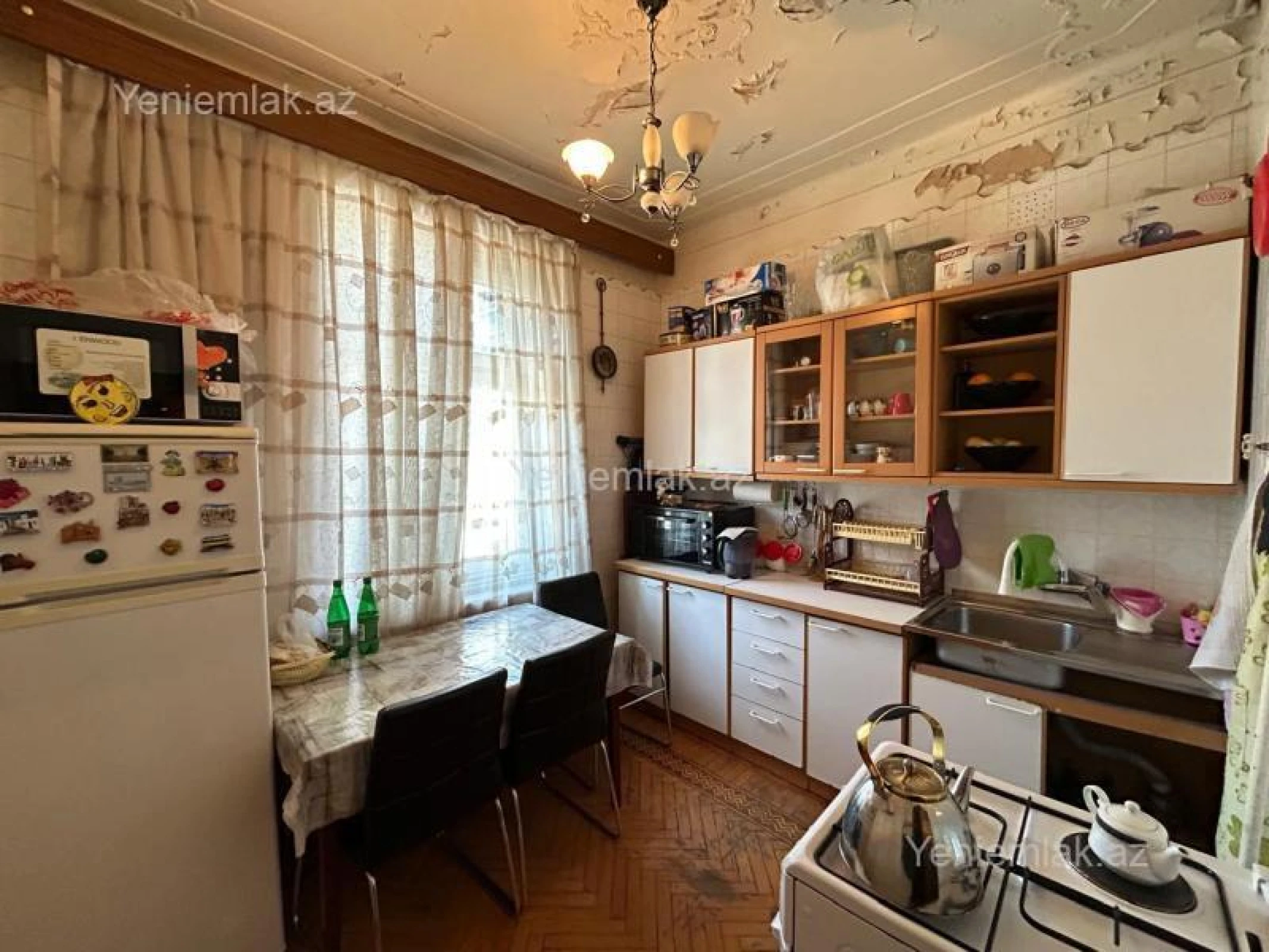 Satılır 3 otaqlı köhnə tikili 100 m²