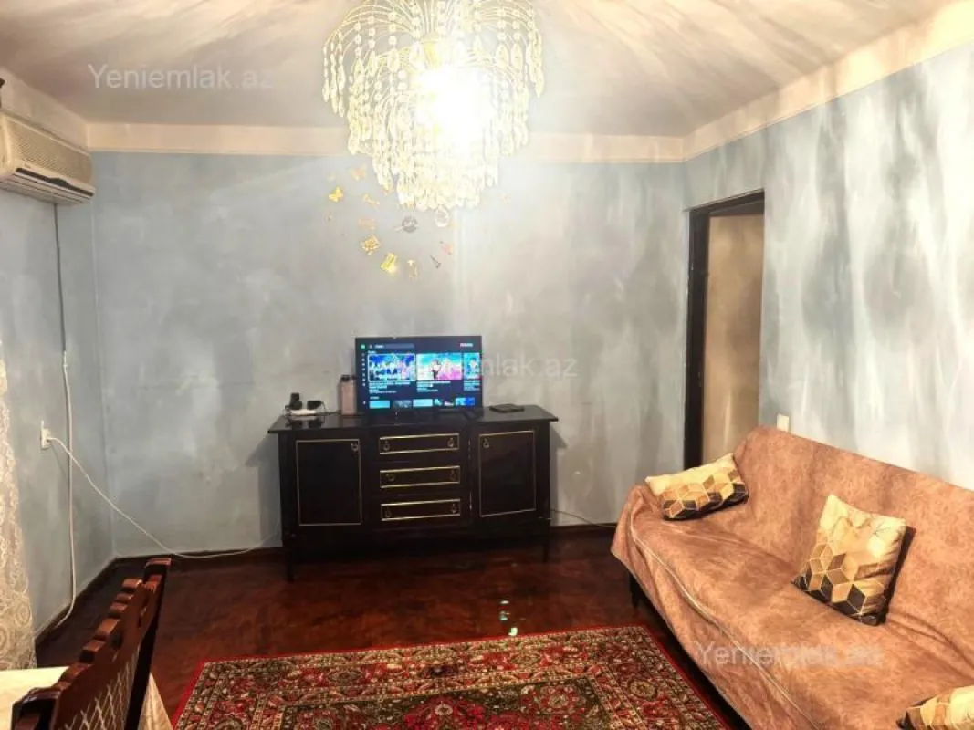 Kirayə verilir 3 otaqlı köhnə tikili 72 m²