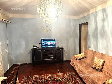 Kirayə verilir 3 otaqlı köhnə tikili 72 m²