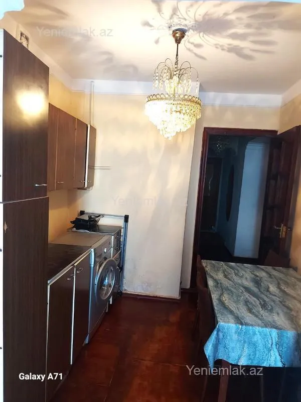 Kirayə verilir 3 otaqlı köhnə tikili 72 m²