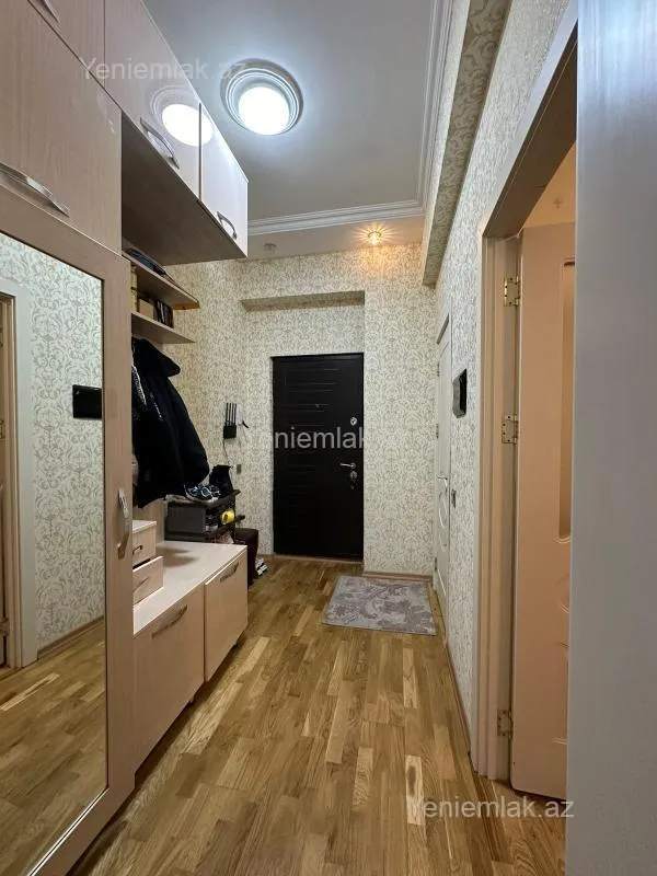 Satılır 2 otaqlı yeni tikili 60 m²