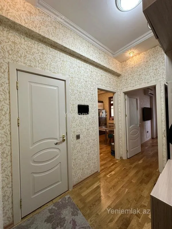 Satılır 2 otaqlı yeni tikili 60 m²