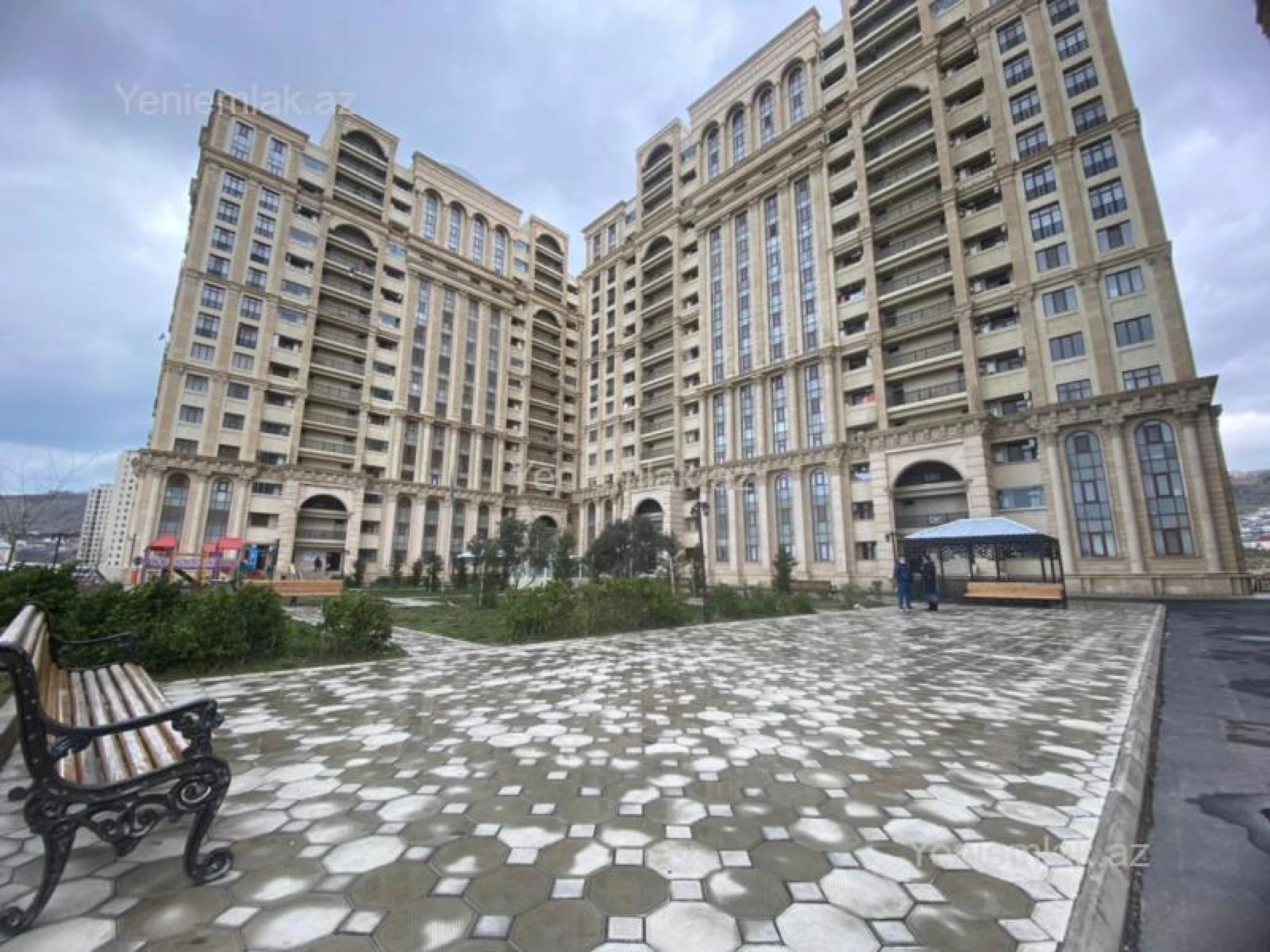 Satılır 2 otaqlı yeni tikili 60 m²