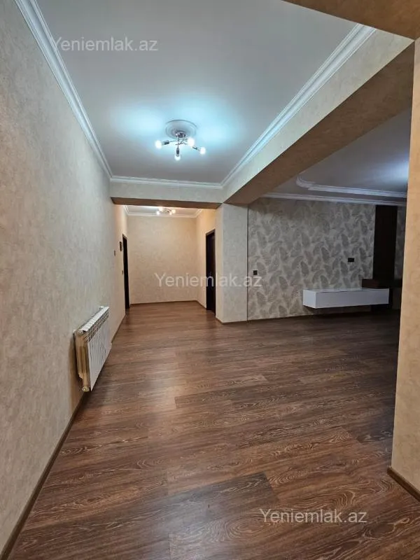 Satılır 3 otaqlı yeni tikili 83 m²