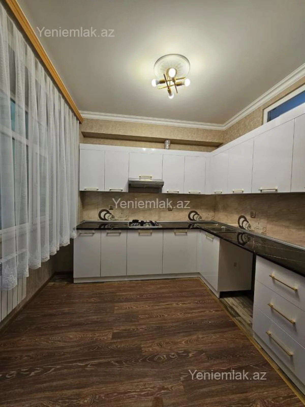 Satılır 3 otaqlı yeni tikili 83 m²