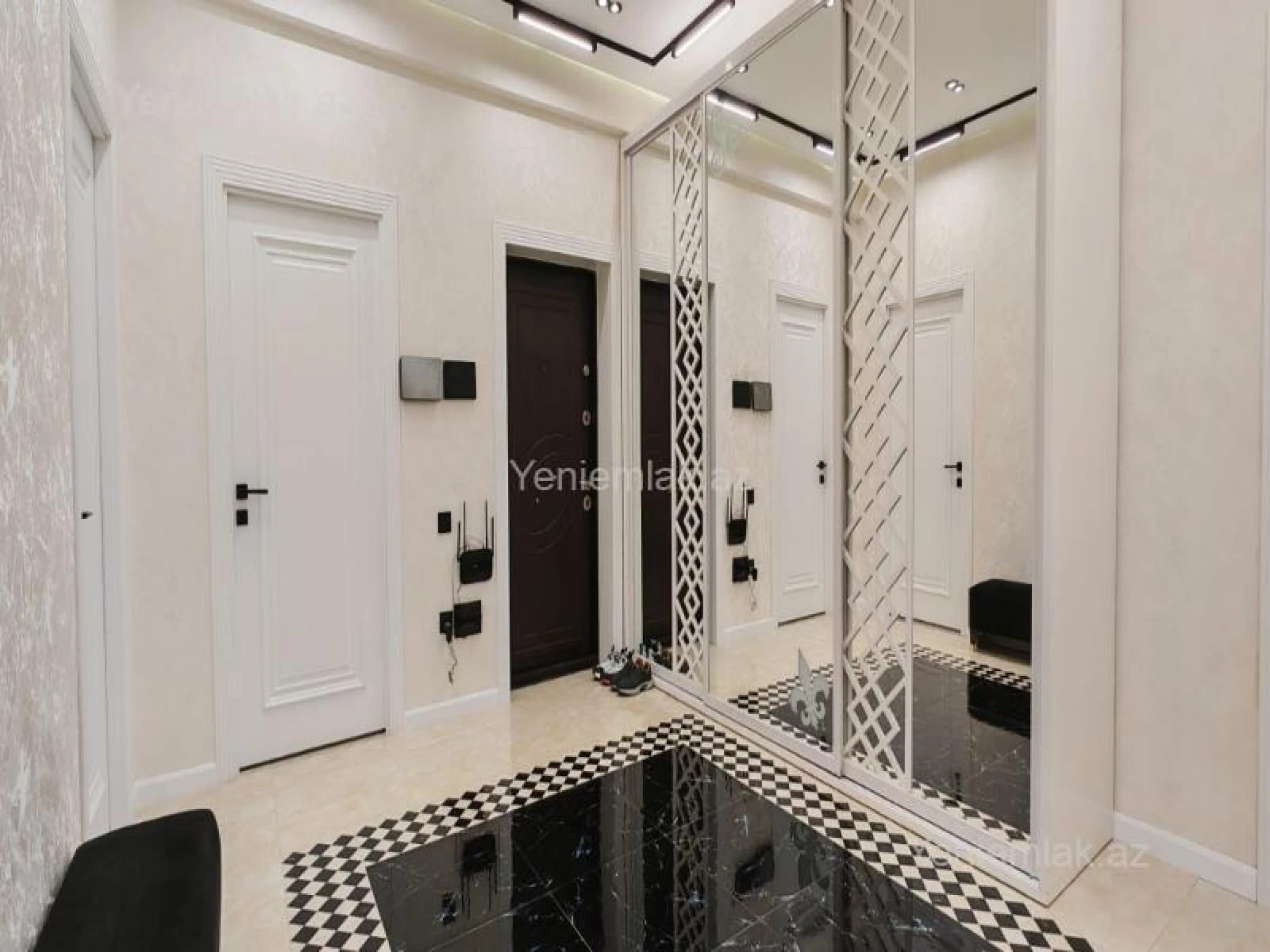 Satılır 3 otaqlı yeni tikili 110 m²