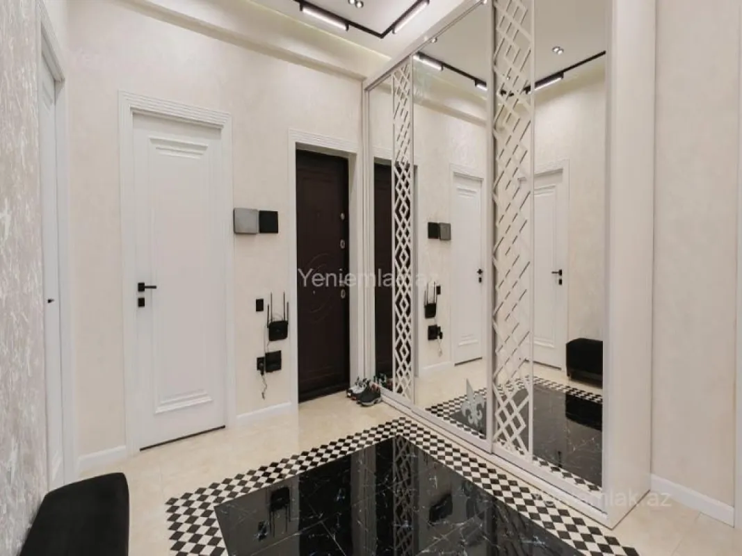 Satılır 3 otaqlı yeni tikili 110 m²