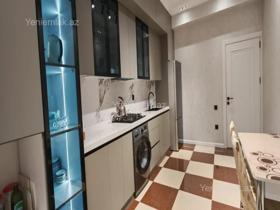 Satılır 3 otaqlı yeni tikili 110 m²