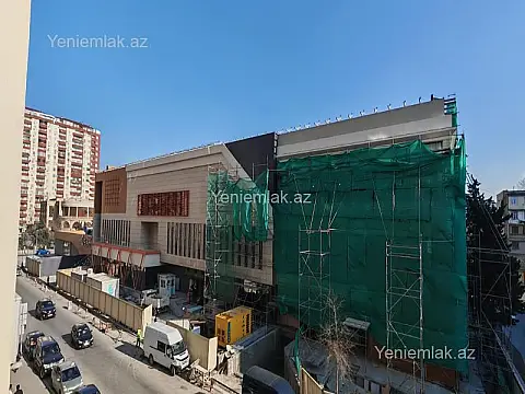 Satılır 3 otaqlı yeni tikili 110 m²