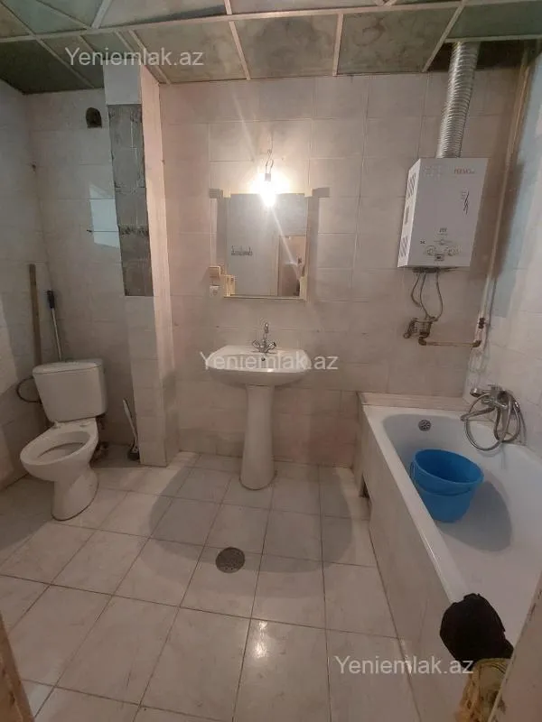 Satılır 2 otaqlı köhnə tikili 54 m²