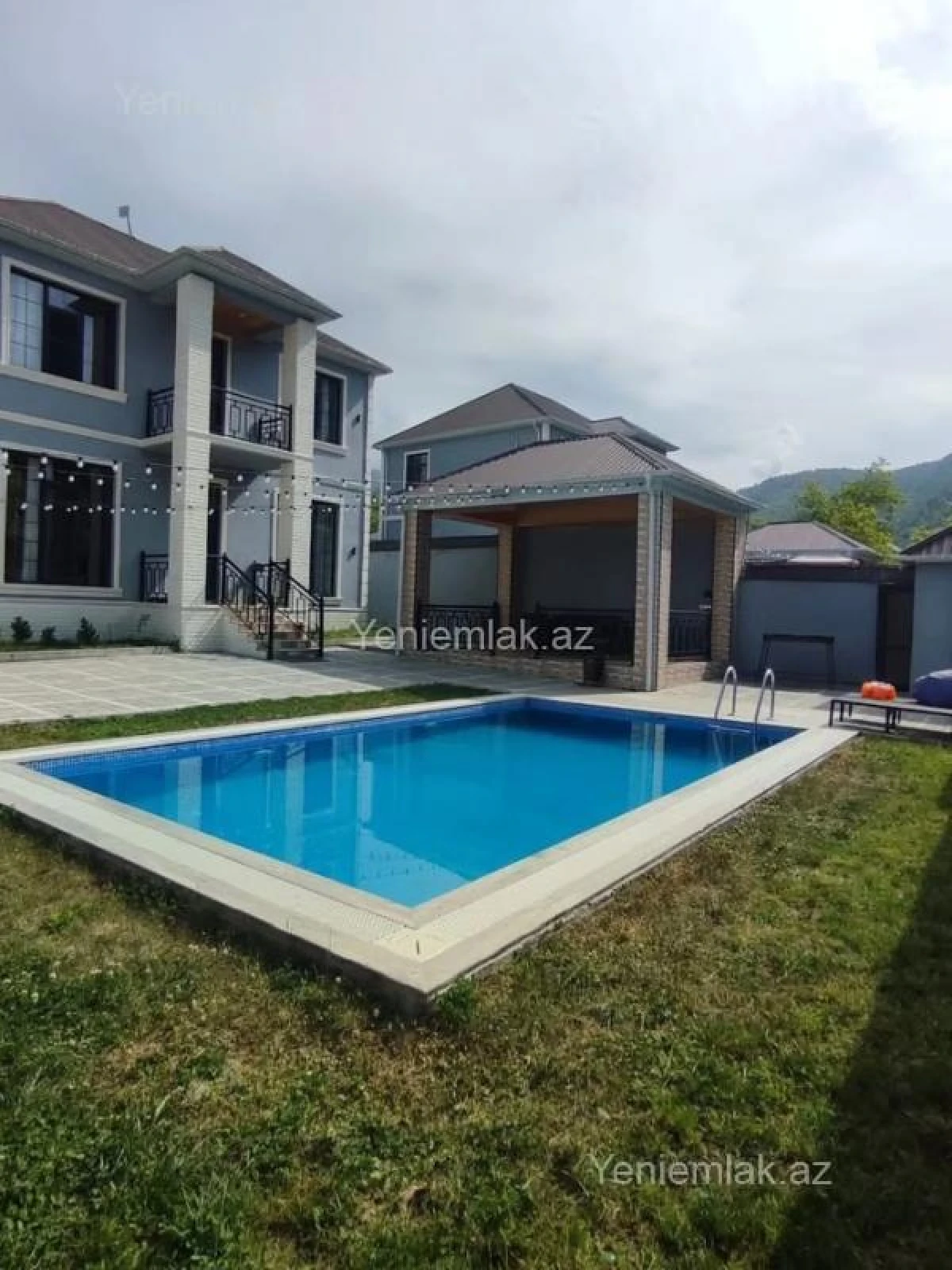 Satılır 5 otaqlı həyət evi 161 m²