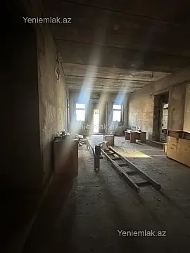 Satılır 7 otaqlı həyət evi 340 m²