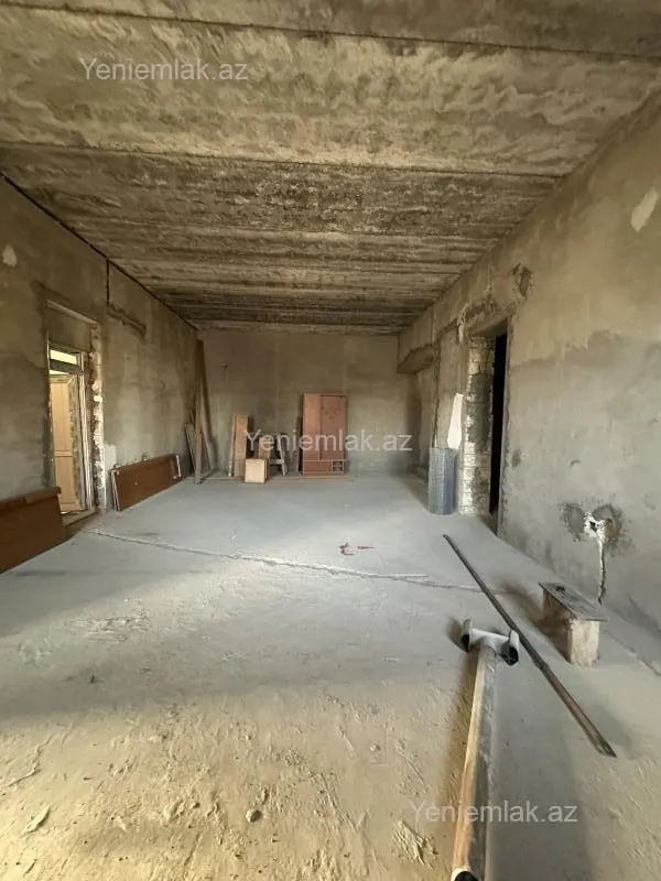 Satılır 7 otaqlı həyət evi 340 m²