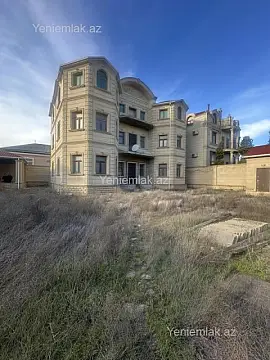 Satılır 7 otaqlı həyət evi 340 m²