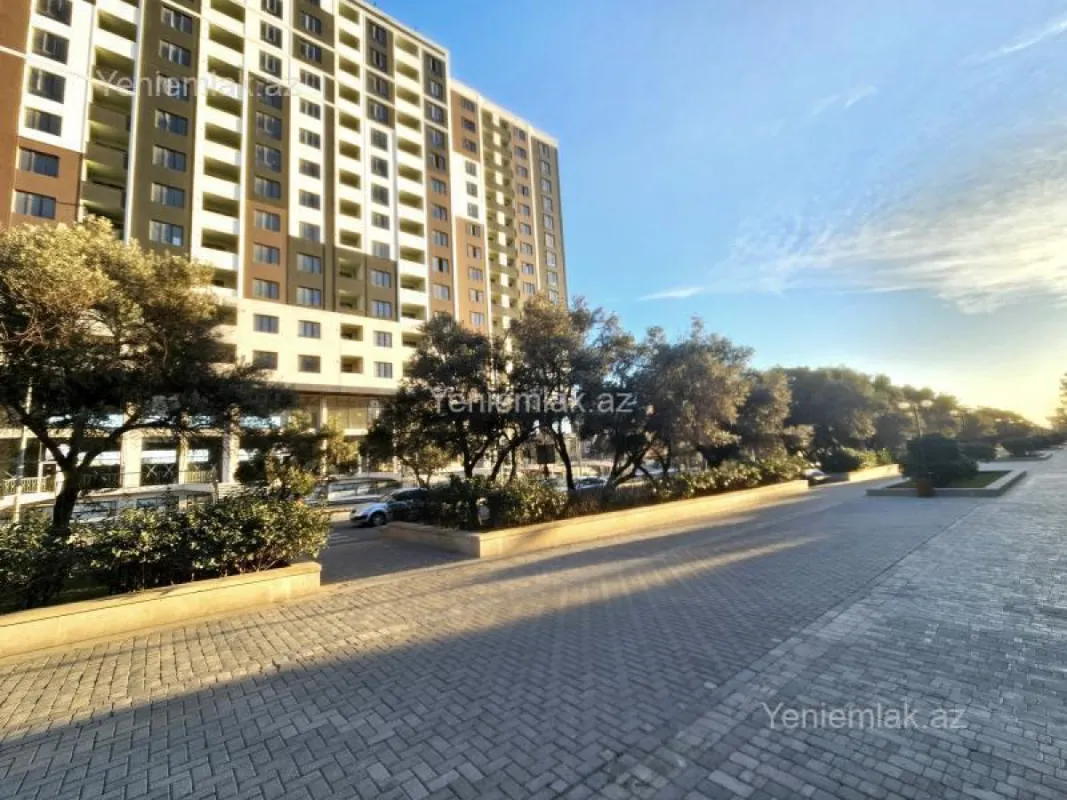 Satılır 4 otaqlı yeni tikili 110 m²