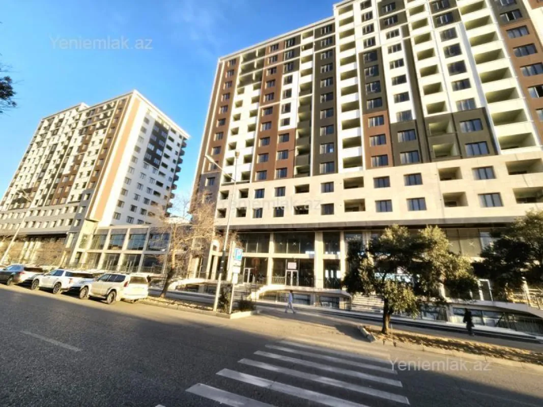 Satılır 4 otaqlı yeni tikili 110 m²