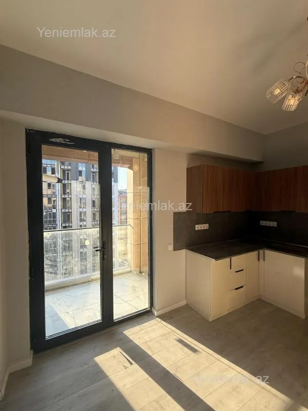 Satılır 4 otaqlı yeni tikili 102 m²
