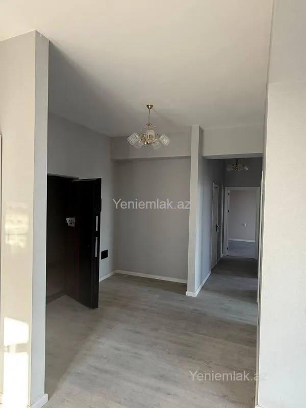 Satılır 4 otaqlı yeni tikili 102 m²