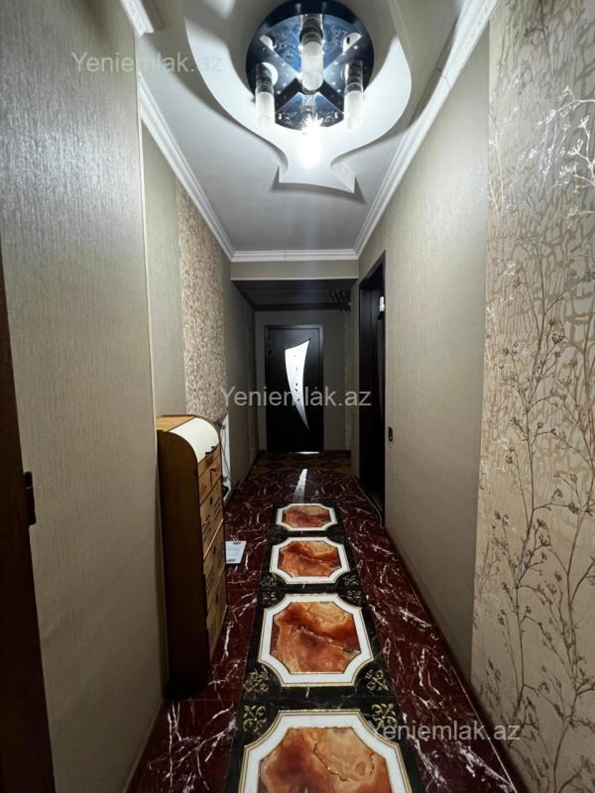 Satılır 2 otaqlı köhnə tikili 67 m²