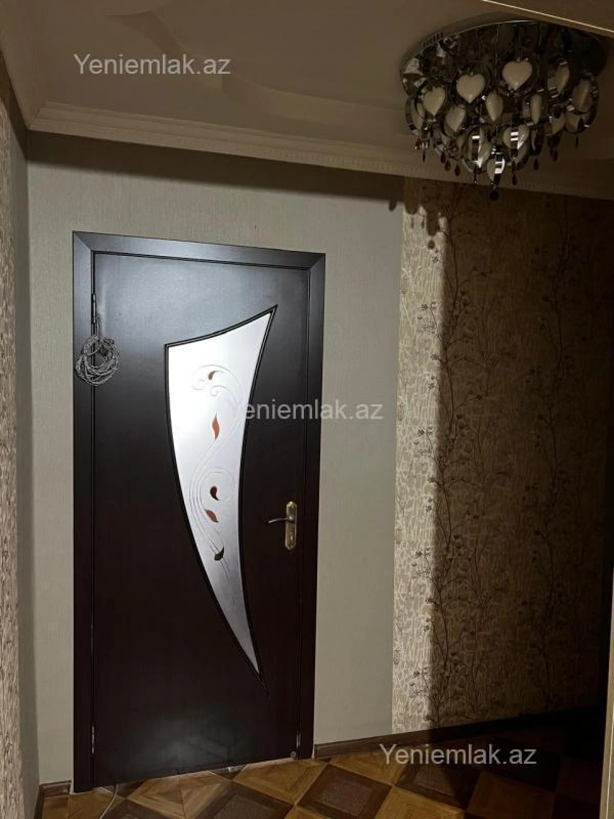 Satılır 2 otaqlı köhnə tikili 67 m²