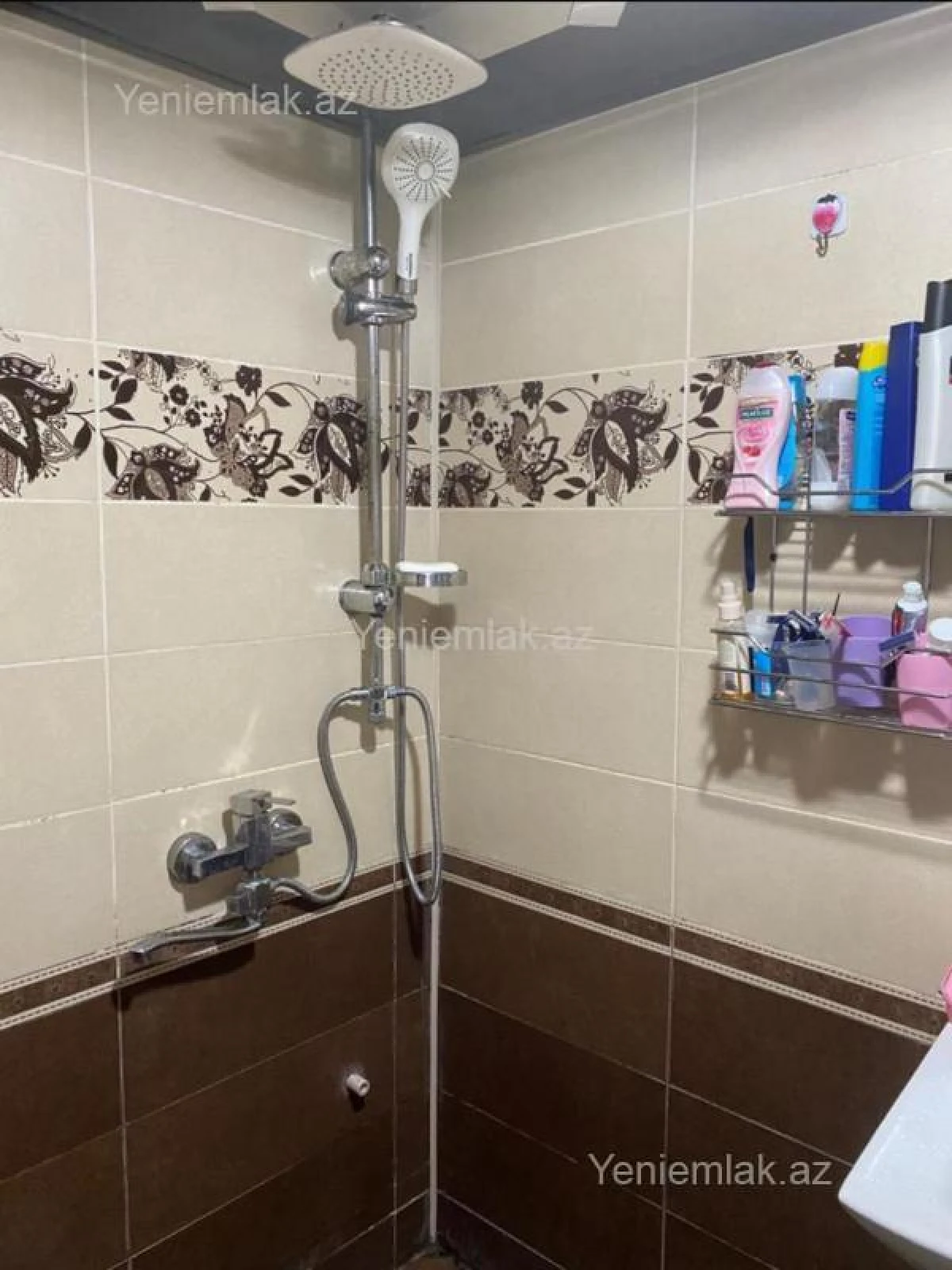 Satılır 2 otaqlı köhnə tikili 67 m²