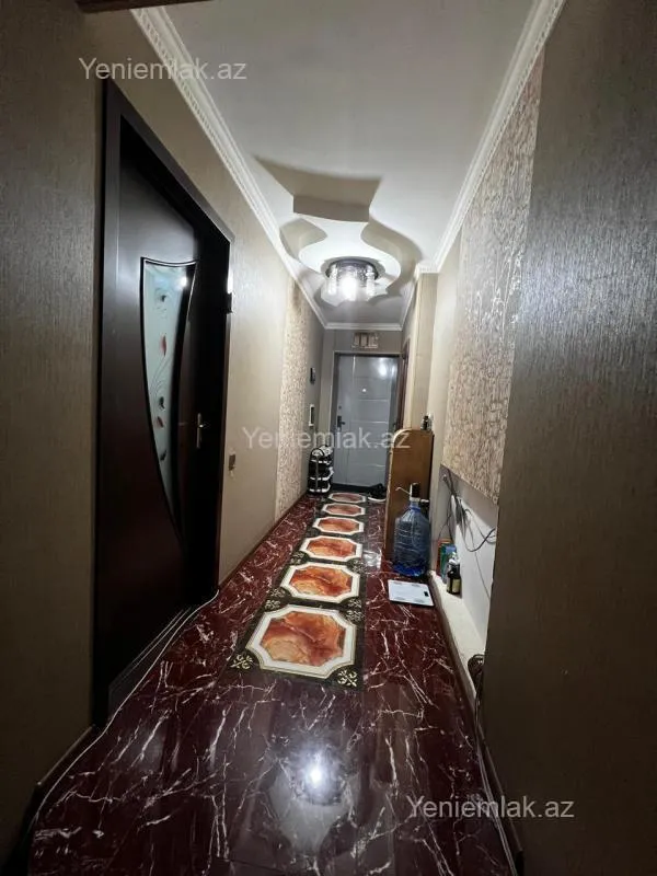 Satılır 2 otaqlı köhnə tikili 67 m²