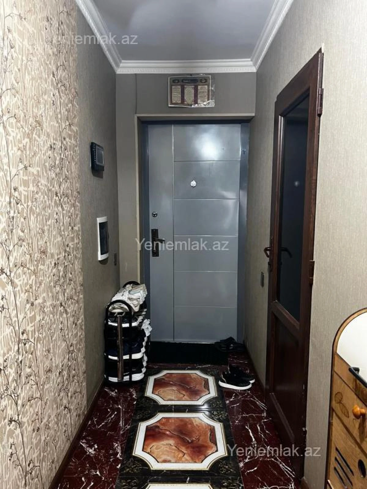 Satılır 2 otaqlı köhnə tikili 67 m²