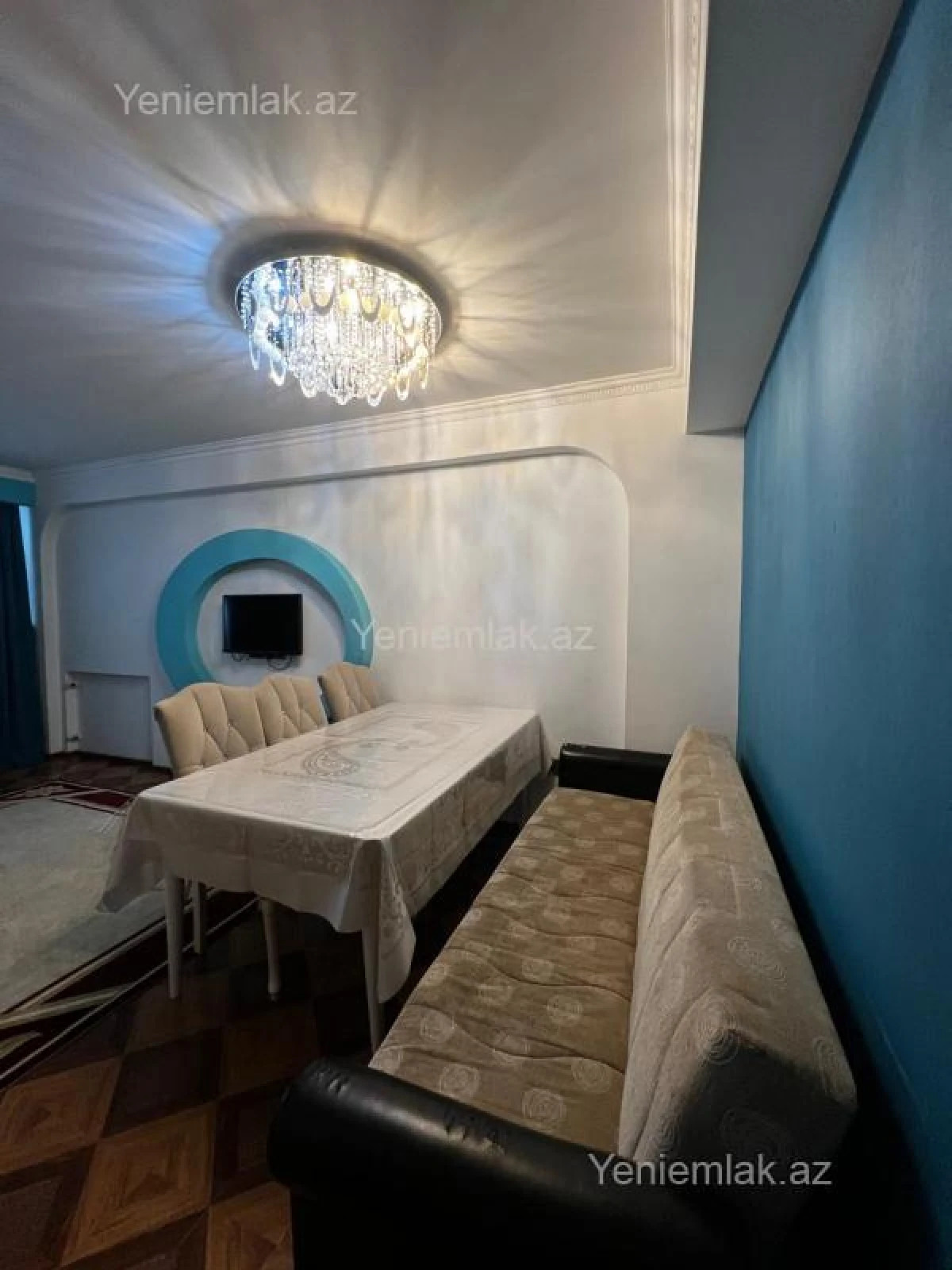 Satılır 2 otaqlı köhnə tikili 67 m²