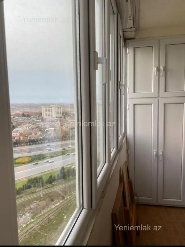 Satılır 2 otaqlı köhnə tikili 67 m²