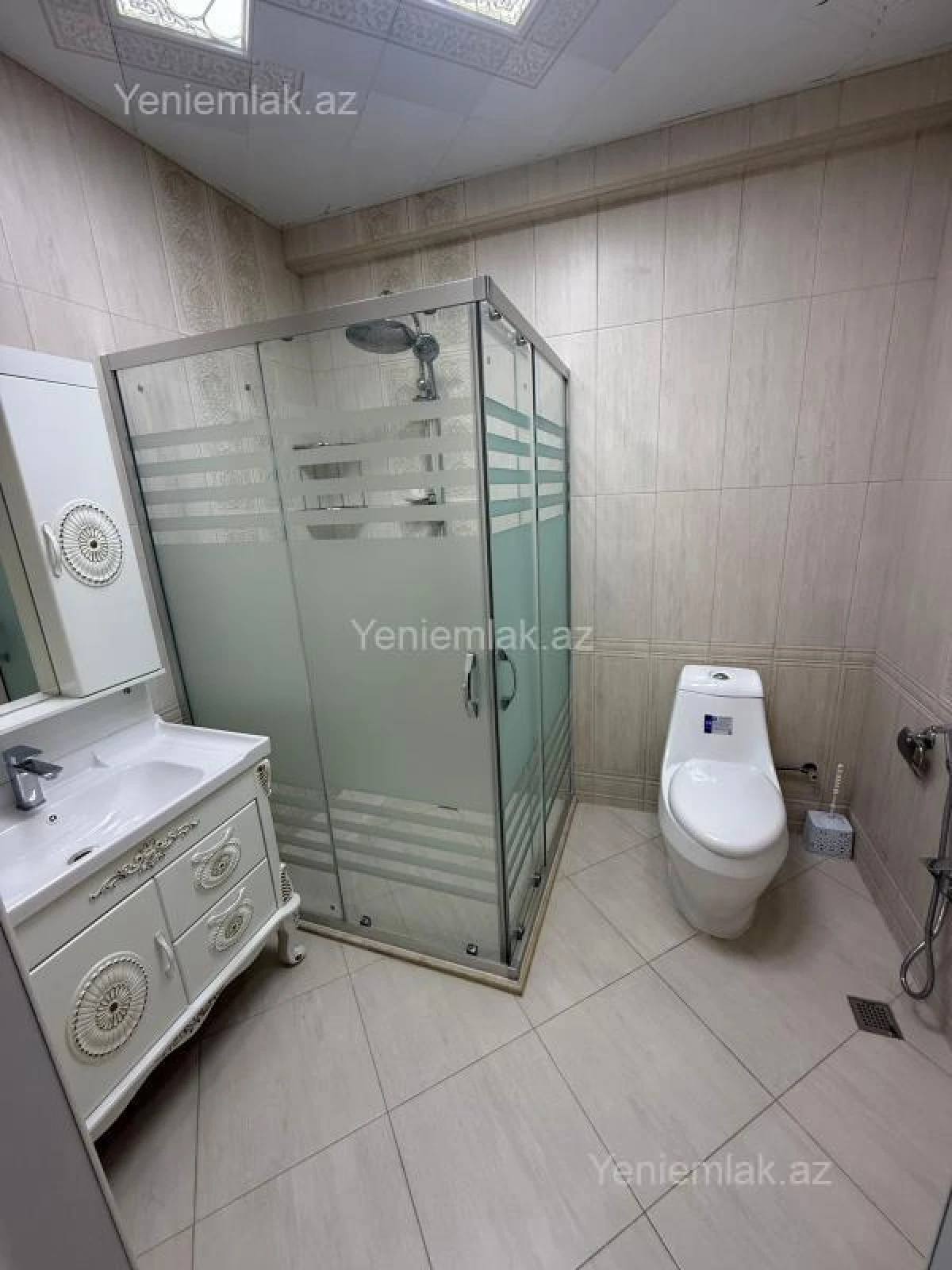 Satılır 3 otaqlı yeni tikili 138 m²