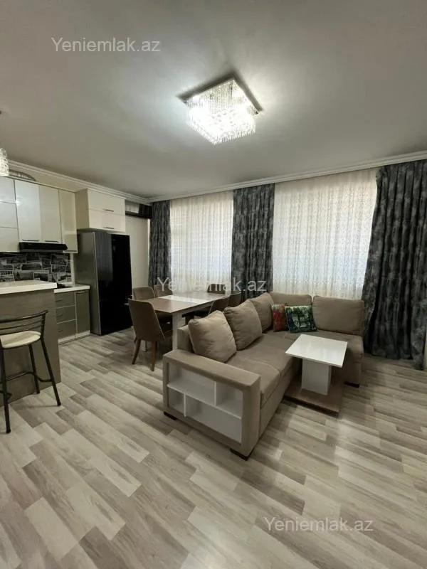 Satılır 3 otaqlı yeni tikili 82 m²