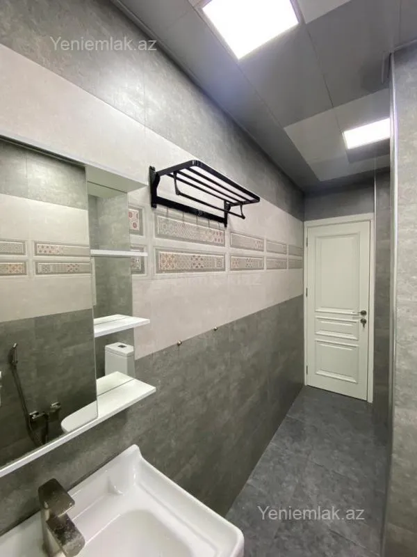 Satılır 3 otaqlı köhnə tikili 114 m²