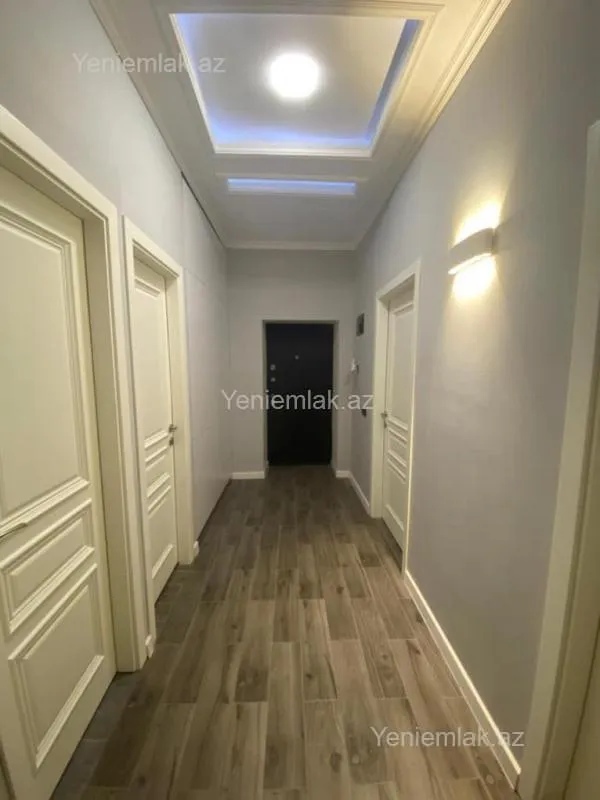 Satılır 3 otaqlı köhnə tikili 114 m²