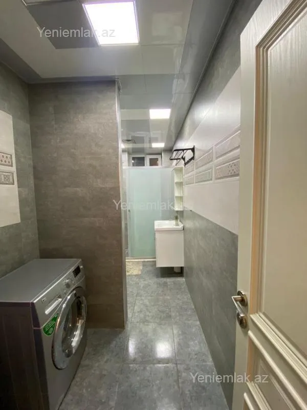 Satılır 3 otaqlı köhnə tikili 114 m²